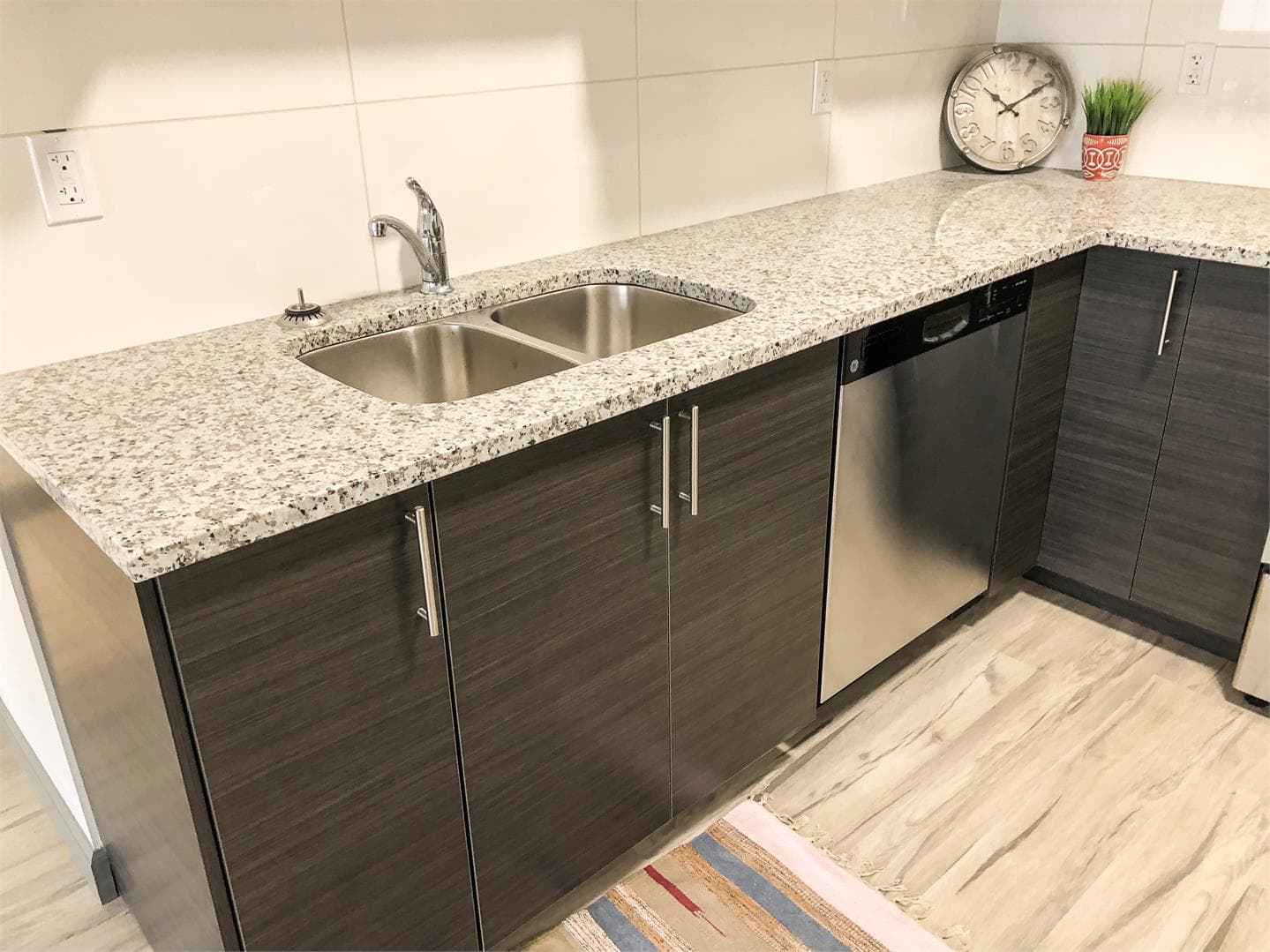 Sunview Suites - View 7