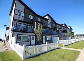 Rosewood Town  - Main View