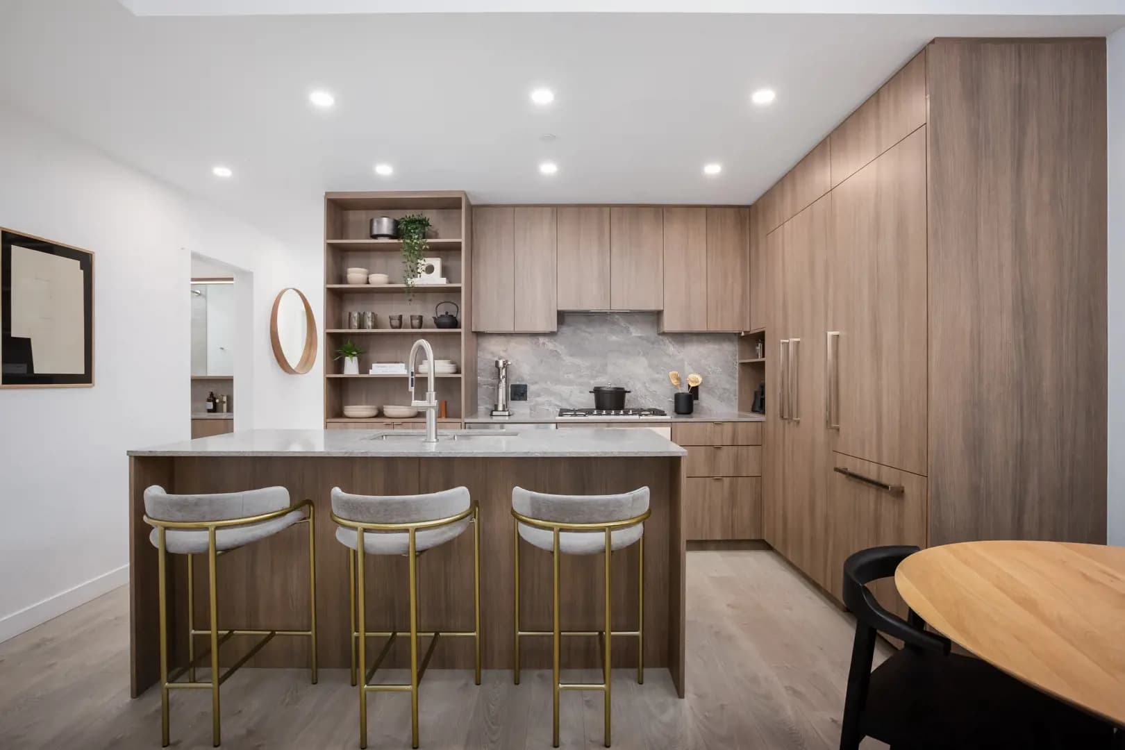 Alina Condos - View 5
