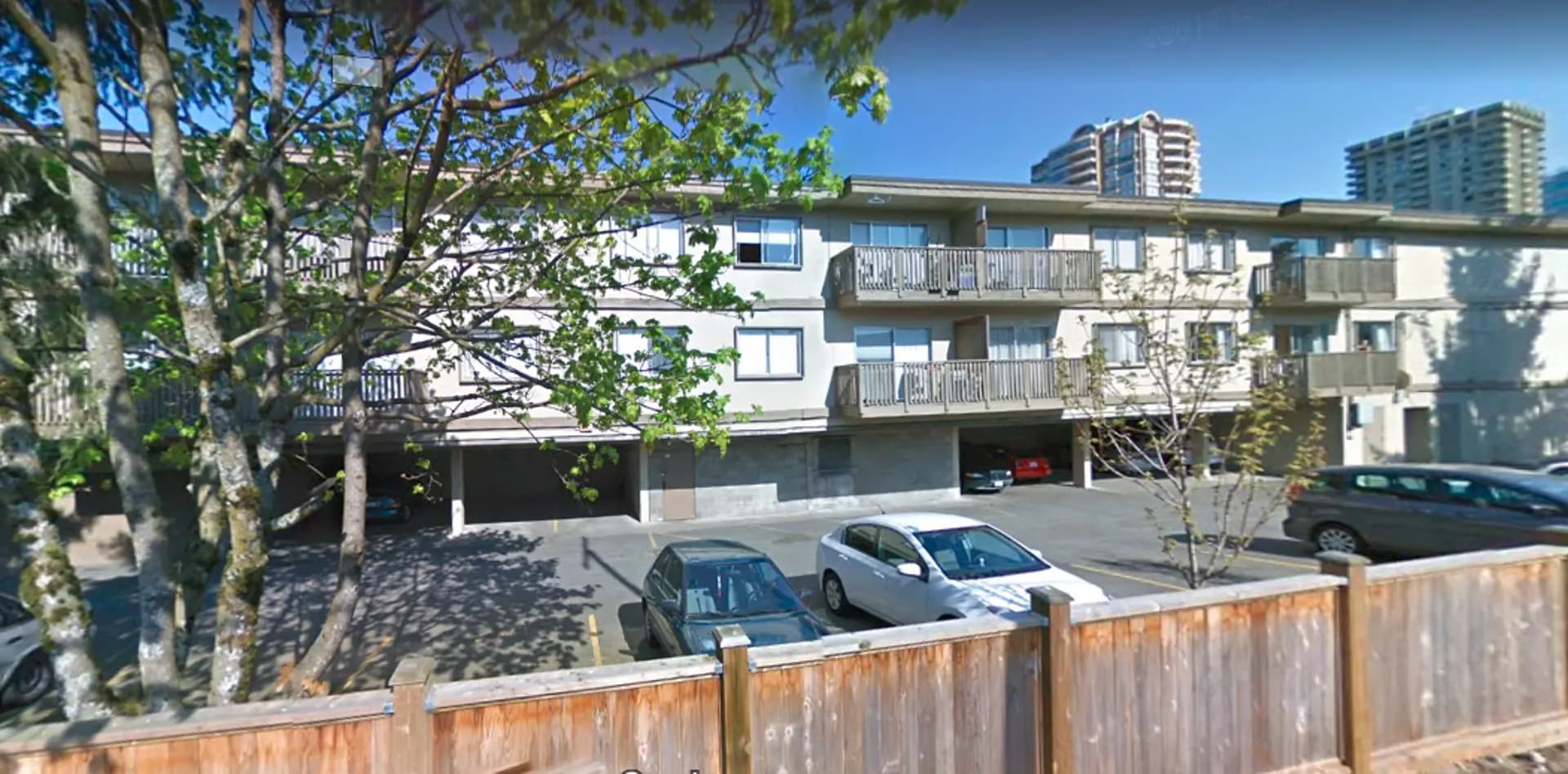 Perla Condos - Main View