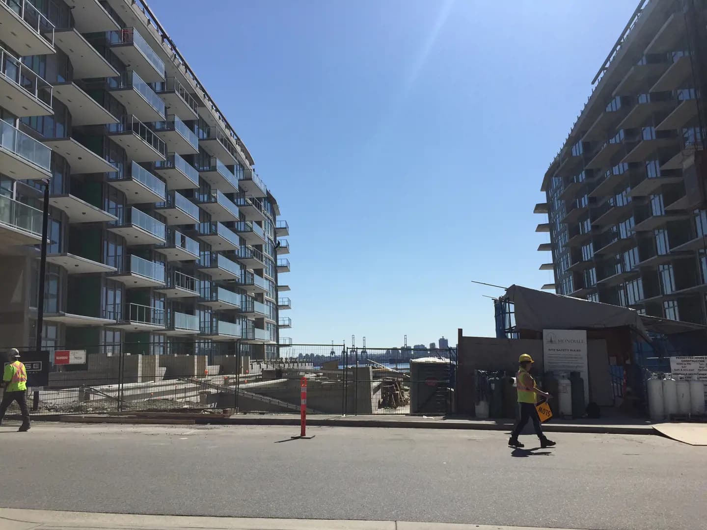 Cascade at the Pier Condos - North Vancouver